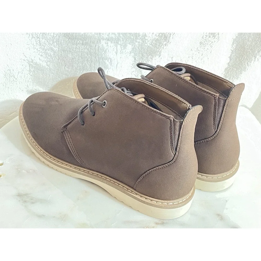 Hawker Rye Breck Colored Cognac Chukka Boots Textured Upper Men's size 11.5